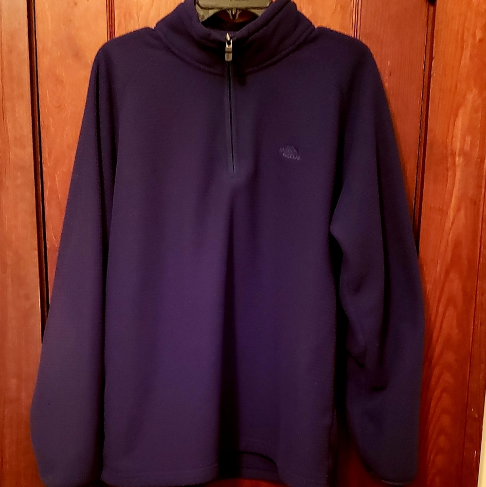 North Face 1/4 Zip Fleece Swearshirt